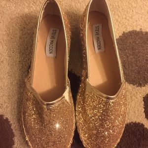 Gold glitter Steve Madden slip ons sz 6