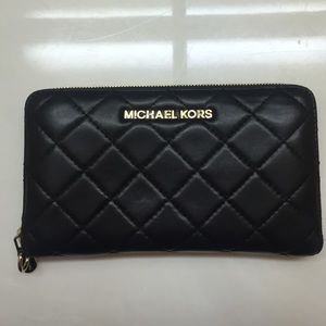 Michael Kors wallet