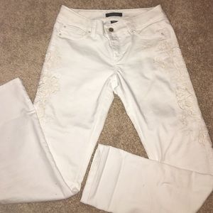 white jeans slim ankle