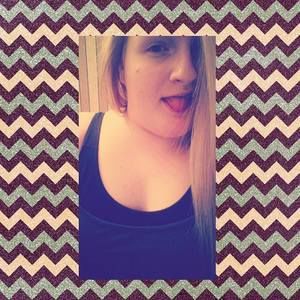 Meet your Posher, Elisa