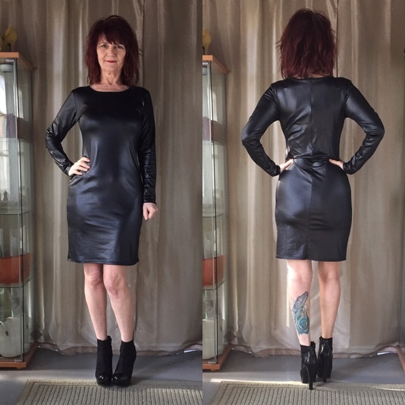 RESTOCKED 5 STAR RATED BLACK FAUX LEATHER DRESS - Picture 3 of 3