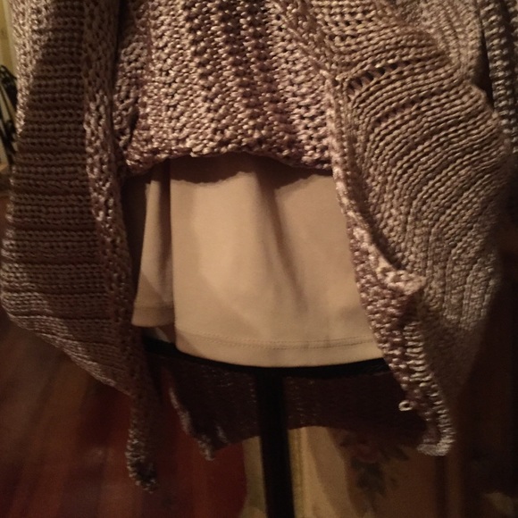 ✨NWT Elegant!! Champagne Satiny Sweater Lined MINT - Picture 3 of 4