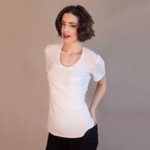 Timeless white cotton tee - Elizabeth & Clarke