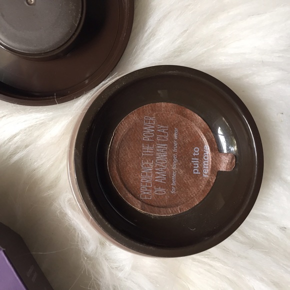 ❗️SOLD❗️ Tarte Amazonian clay full coverage - Picture 3 of 3