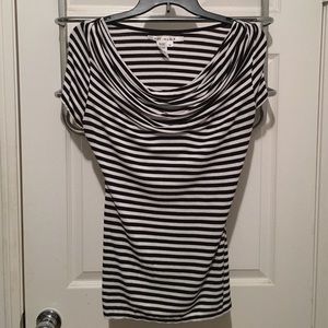 Max Studio black/white strip tee size M.