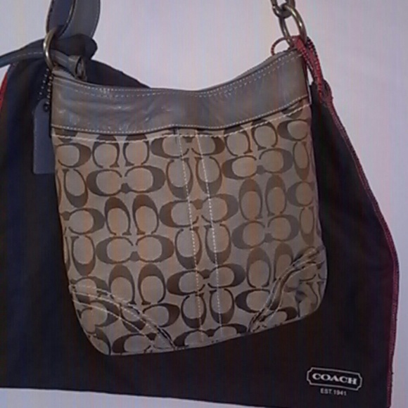 💯Authentic Coach Purse 👜 - Picture 3 of 4