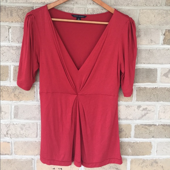 Banana Republic v-neck shirt