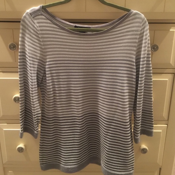 White House/Black Market tunic Sz Lg