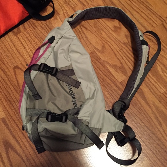 Patagonia sling bag