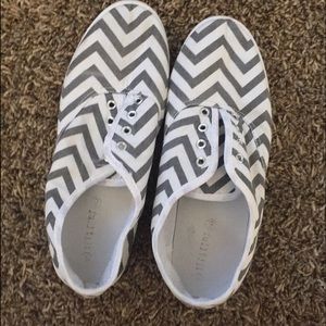 Chevron shoes