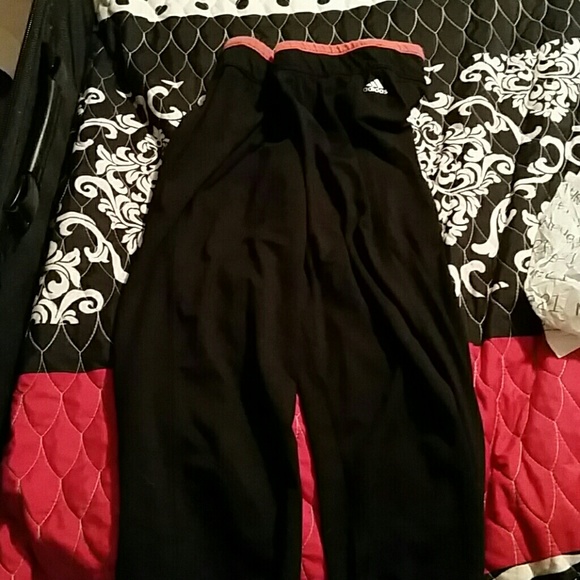 Adidas pants, Super cute. Just to small. BRAND NEW