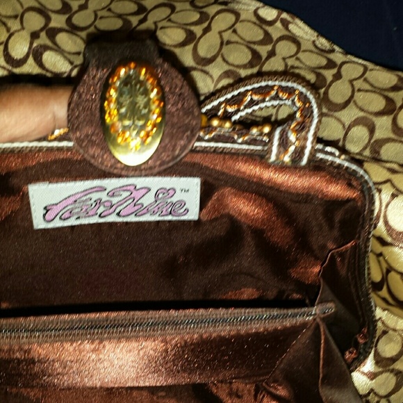 Unavailable - Picture 4 of 4