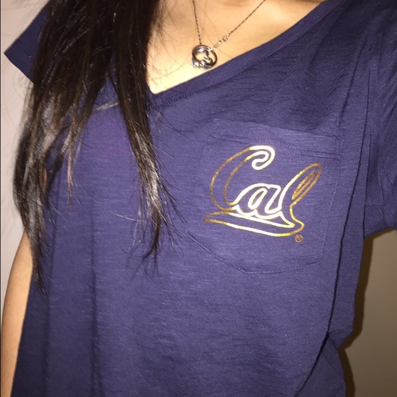 VS Pink Cal v-neck - Picture 1 of 2