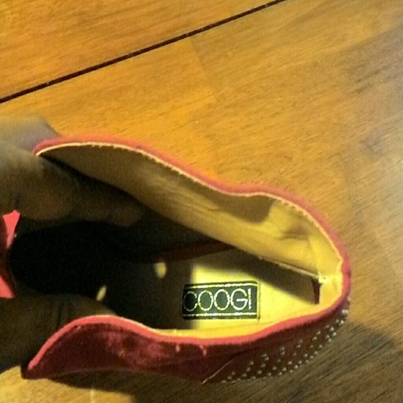 Coogi Red Pumps(Reduced) - Picture 2 of 4