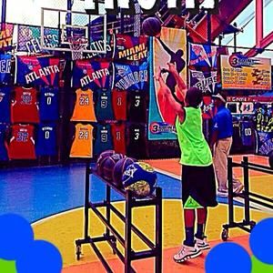 Meet your Posher, Titus