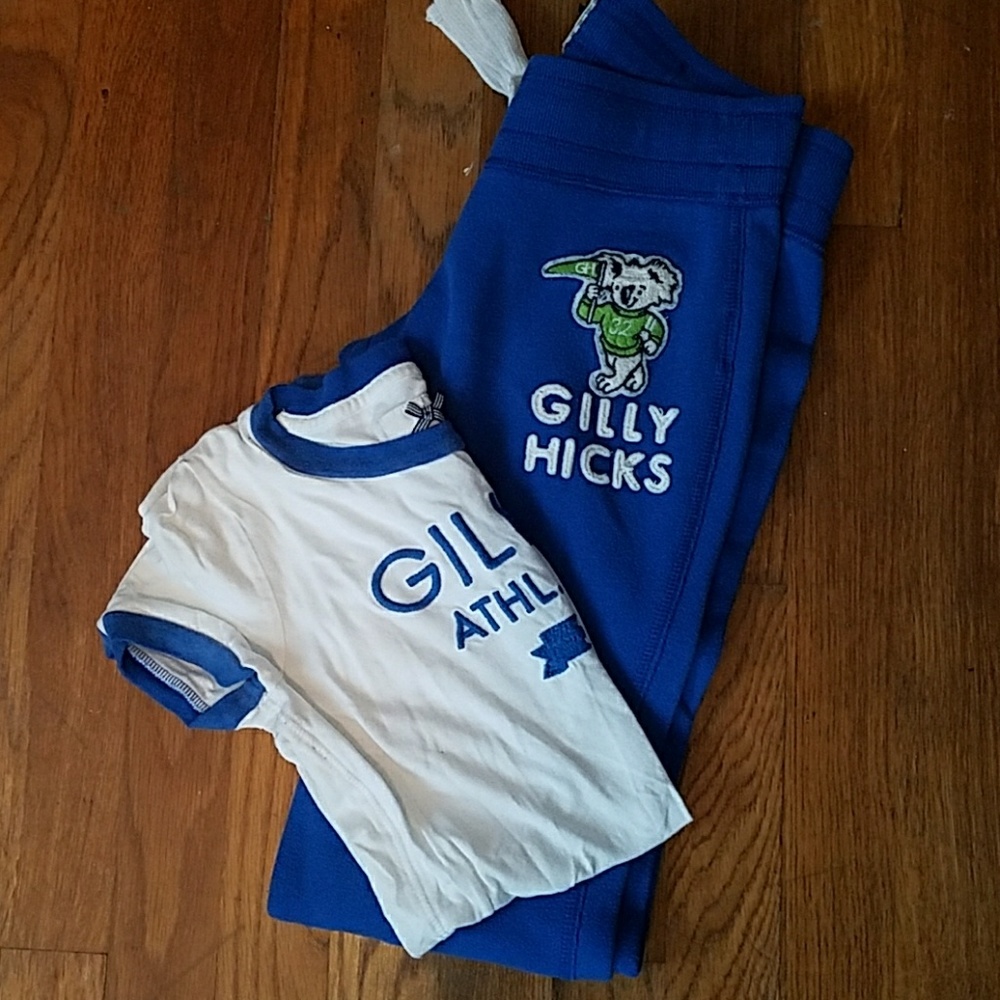 Fully Hicks Tee-Shirt & sweatpants