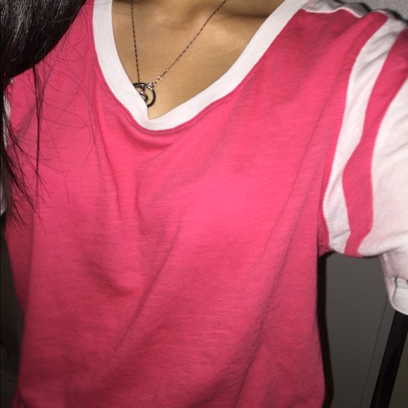 VS Pink T-shirt - Picture 1 of 2
