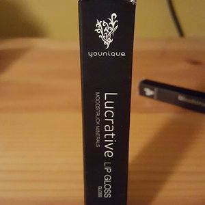 Younique lip gloss