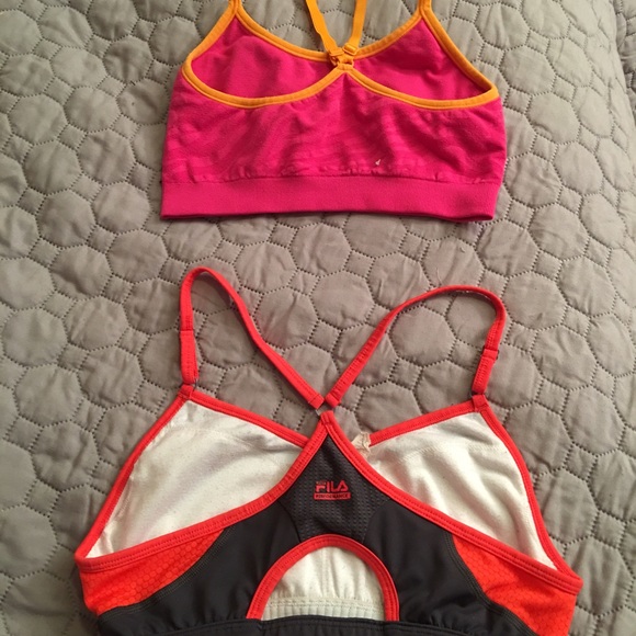Sports bras - Picture 2 of 2