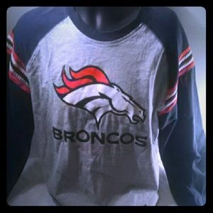 Denver's Bronco L/S*Shirt Fits Medium Men/Tag xL