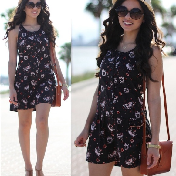 Levi's Dresses & Skirts - LEVI DROP WAIST FLORAL DRESS