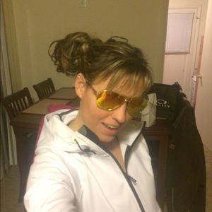 Meet your Posher, Angel