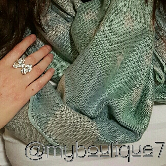 American Flag  Infiniti Scarf - Picture 3 of 5