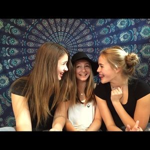 Meet your Posher, Emma