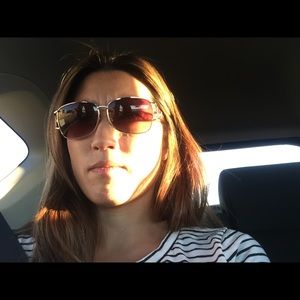 Meet your Posher, Adrien