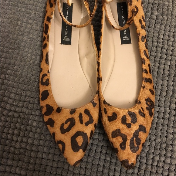 Steven by Steve Madden leopard flat