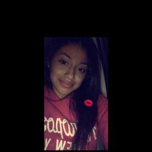 Meet your Posher, Cynthia