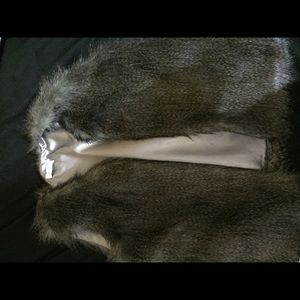 Fur vest