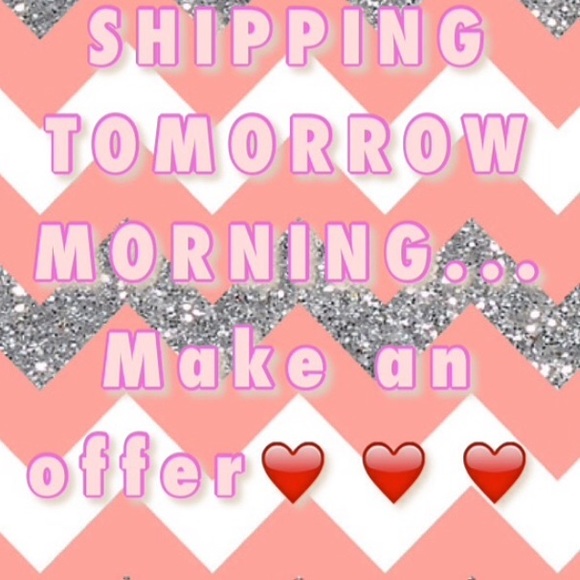 Shipping tomorrow! 💖 Make an offer! 🙋🏻🛍 - Picture 1 of 1