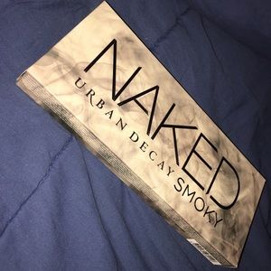 Naked Smoky Pallete