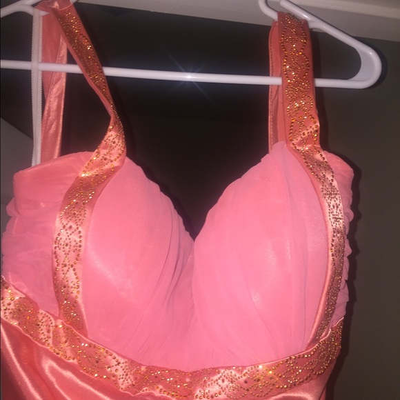 Formal Dress - Picture 3 of 3