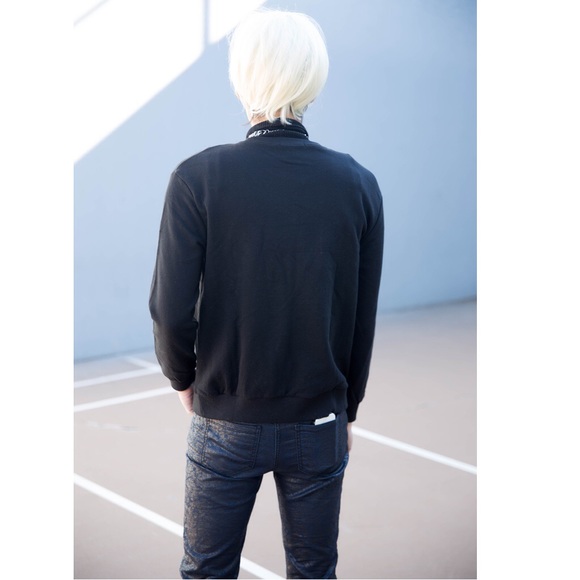 Forever 21 Sweaters - ⬛️F21 Large Cross Front Black Sweater Small Gothic Forever 21 Sweaters - ⬛️F21 Large Cross Front Black Sweater Small Gothic