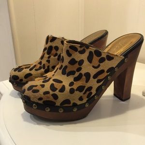 Fergie | Leopard Pony Suede Clog