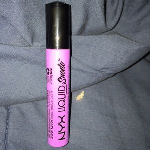 Nyx Liquid Suede
