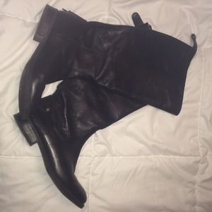 RIDING BOOTS