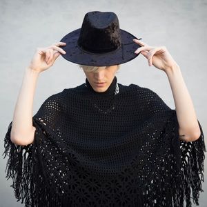 Rue21 Sweaters - 🎉HP🎉🆕 w/tags Fringe Net Poncho Wrap Edgy Witchy Rue21 Sweaters - 🎉HP🎉🆕 w/tags Fringe Net Poncho Wrap Edgy Witchy