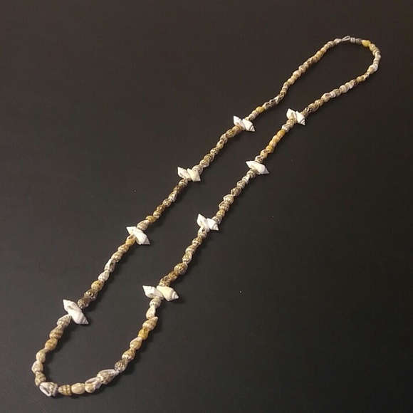 Long Shell Necklace - Picture 3 of 4