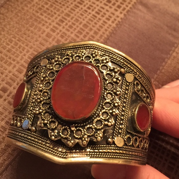 Bracelets - Picture 2 of 3