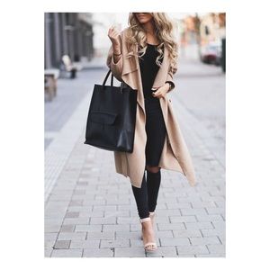 Long nude wool coat