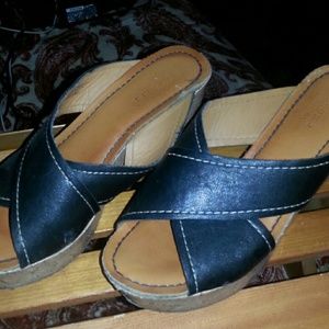 Womens sandals