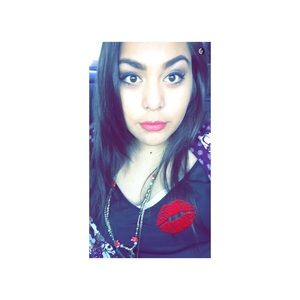 Meet your Posher, Vanessa
