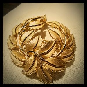 Vintage Gold Colored brooch