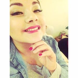 Meet your Posher, Leslie