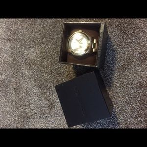 🆕 MK Watch