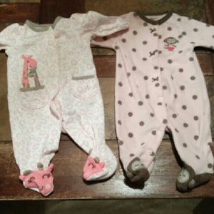 4 newborn sleep and play