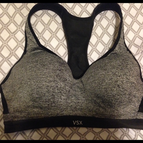 Victoria secret sport size 34D